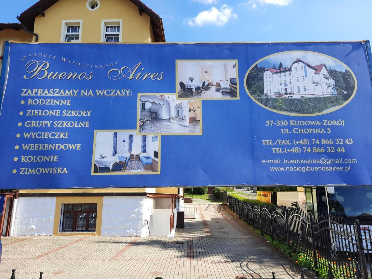 Bed and Breakfast Osrodek Wypoczynkowy Buenos Aires à Kudowa-Zdrój Extérieur photo