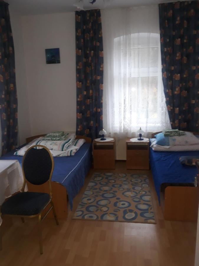 Bed and Breakfast Osrodek Wypoczynkowy Buenos Aires à Kudowa-Zdrój Extérieur photo